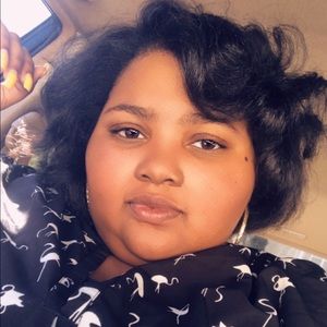 Meet your Posher, Janay